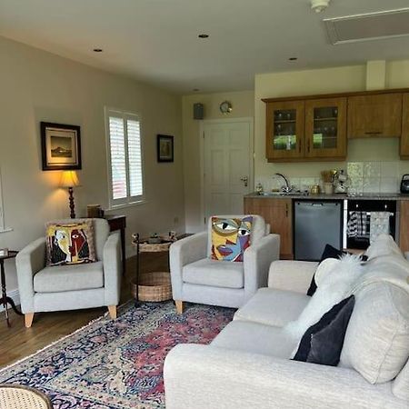 Adorable One Bedroom Apartment With Balcony Newtownards Kültér fotó