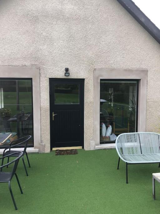 Adorable One Bedroom Apartment With Balcony Newtownards Kültér fotó