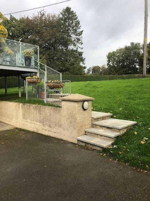 Adorable One Bedroom Apartment With Balcony Newtownards Kültér fotó