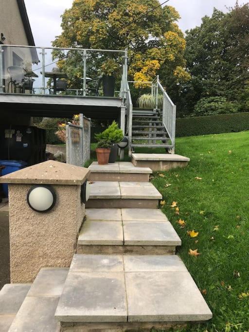 Adorable One Bedroom Apartment With Balcony Newtownards Kültér fotó